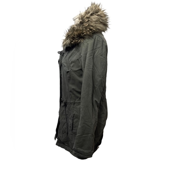 Abercrombie & Fitch olive green utility faux fur lined coat - Medium - Picture 3 of 7